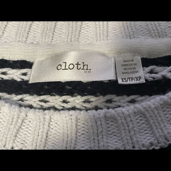 CLOTH by RD crew neck sweater size XS (fits like a S). Very good condition! - Picture 3 of 4
